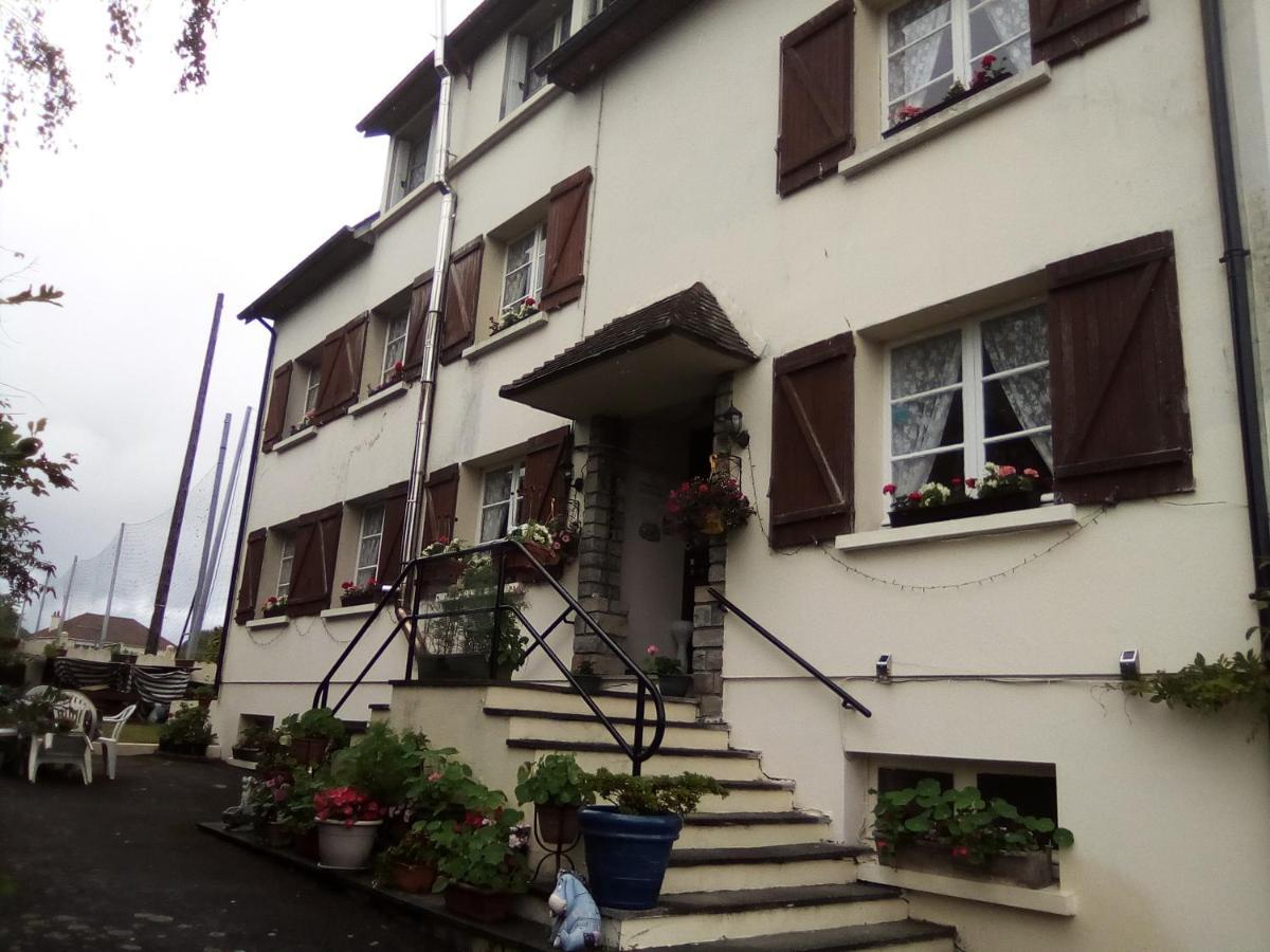 Juvigny-Val-d'Andaine Lenard Charles Bed & Breakfast מראה חיצוני תמונה