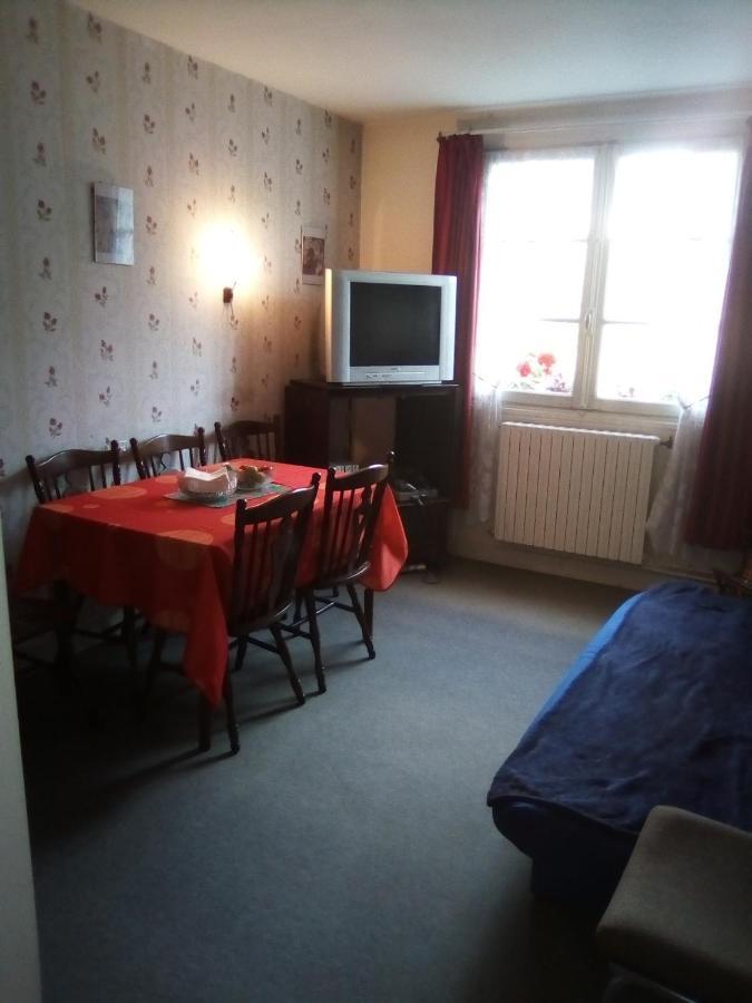 Juvigny-Val-d'Andaine Lenard Charles Bed & Breakfast מראה חיצוני תמונה