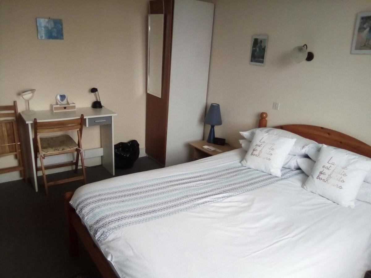 Juvigny-Val-d'Andaine Lenard Charles Bed & Breakfast מראה חיצוני תמונה