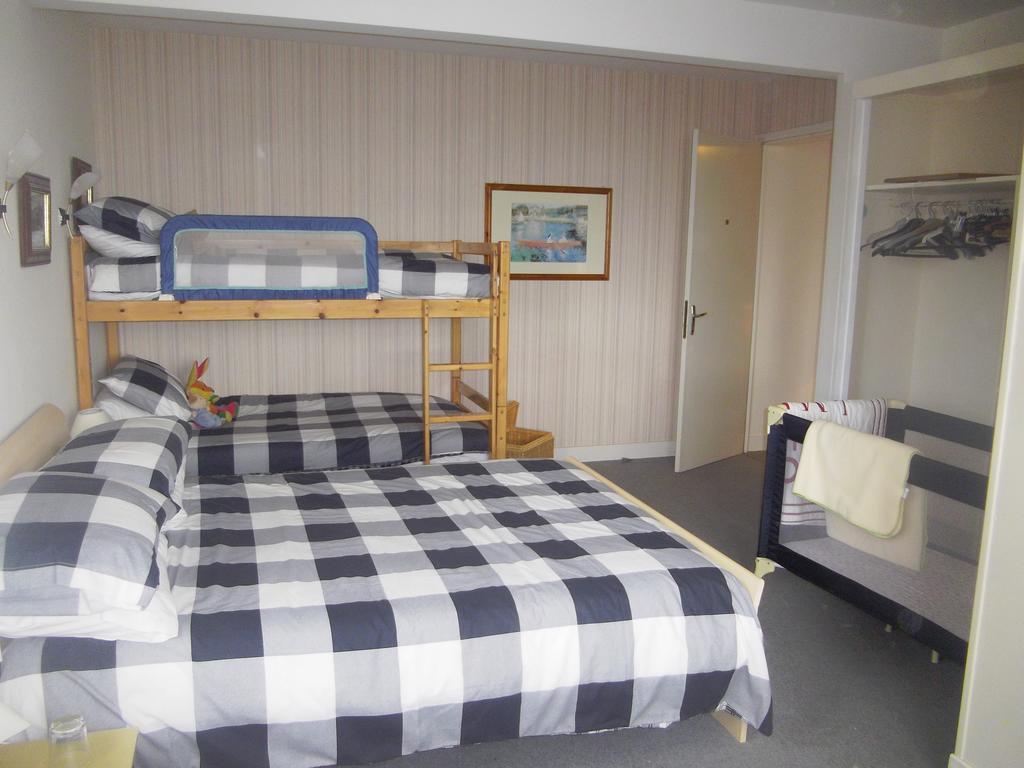 Juvigny-Val-d'Andaine Lenard Charles Bed & Breakfast חדר תמונה